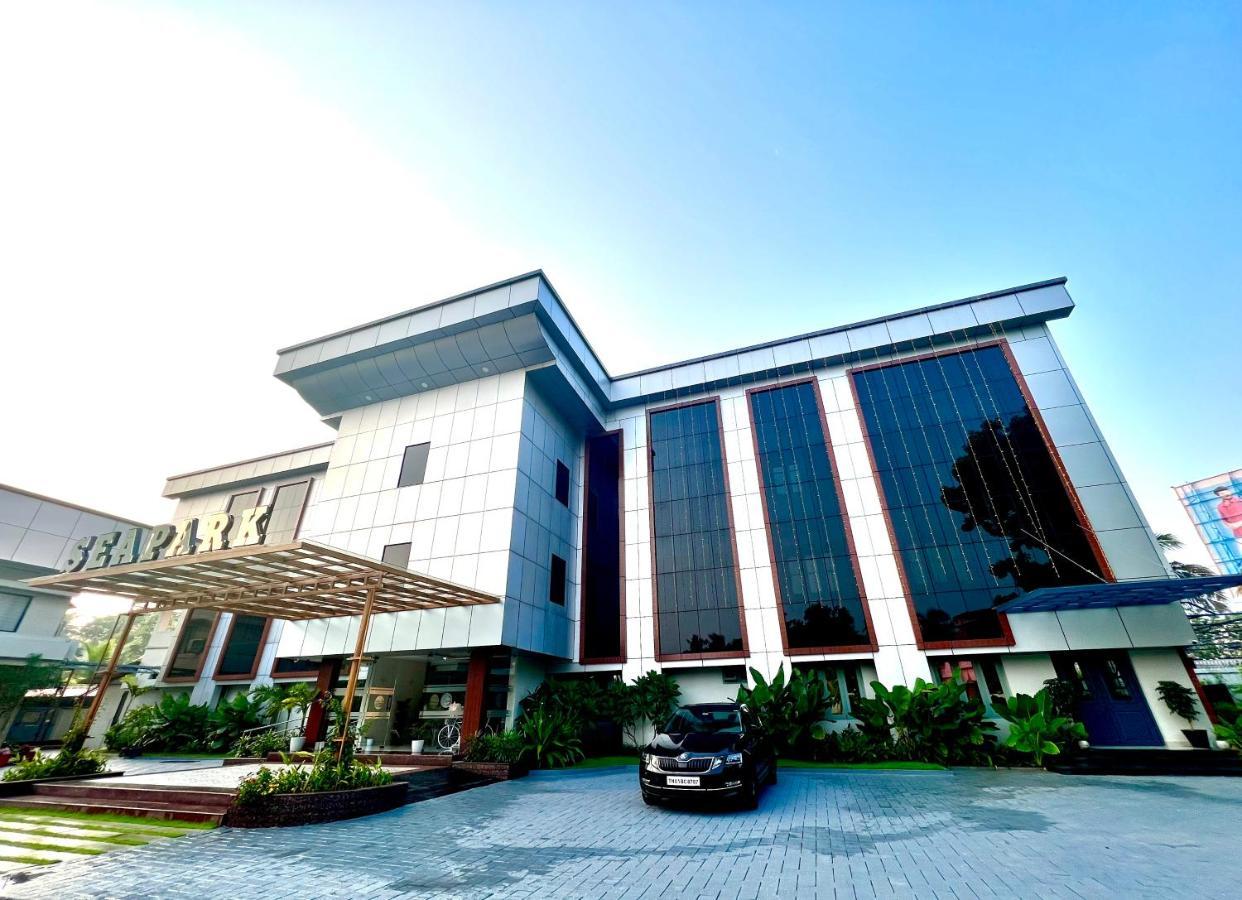 Hotel Seapark Kollam Exterior foto